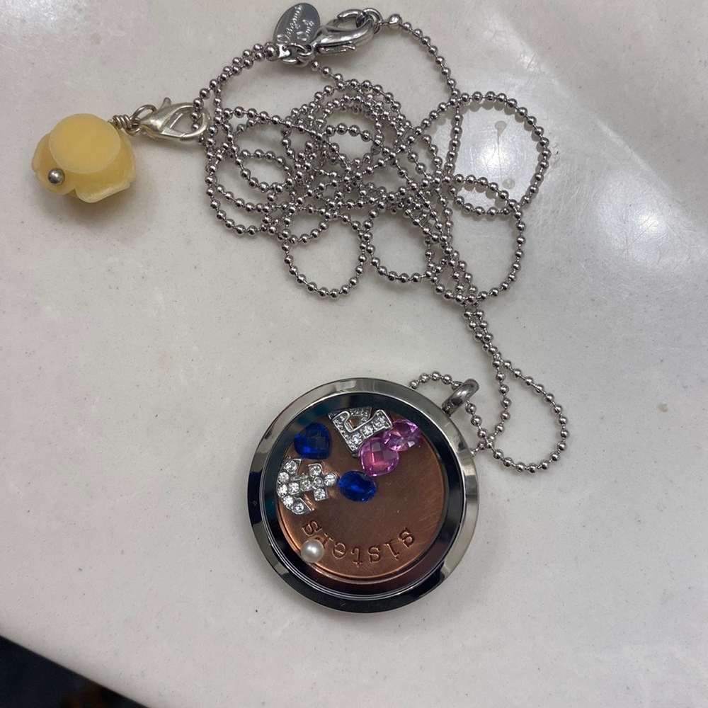 Delta gamma sorority necklace